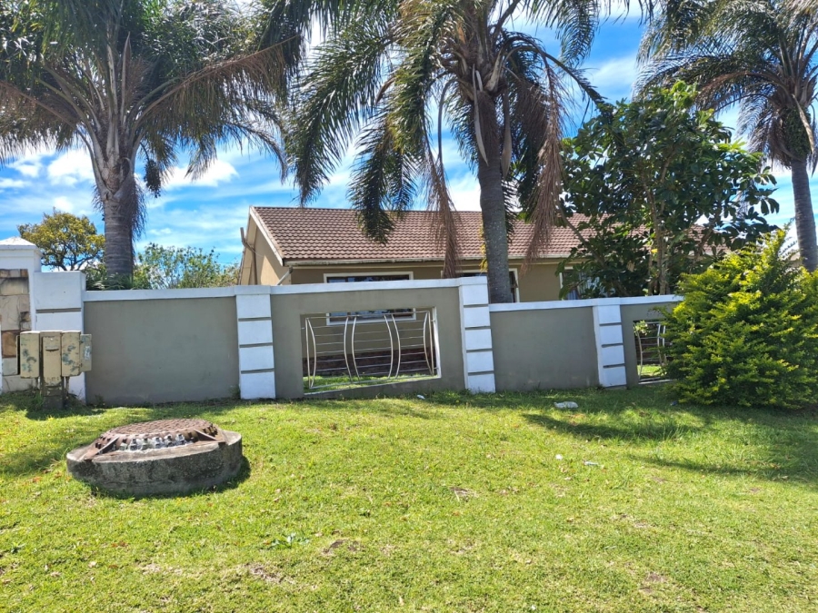7 Bedroom Property for Sale in Amalinda Eastern Cape